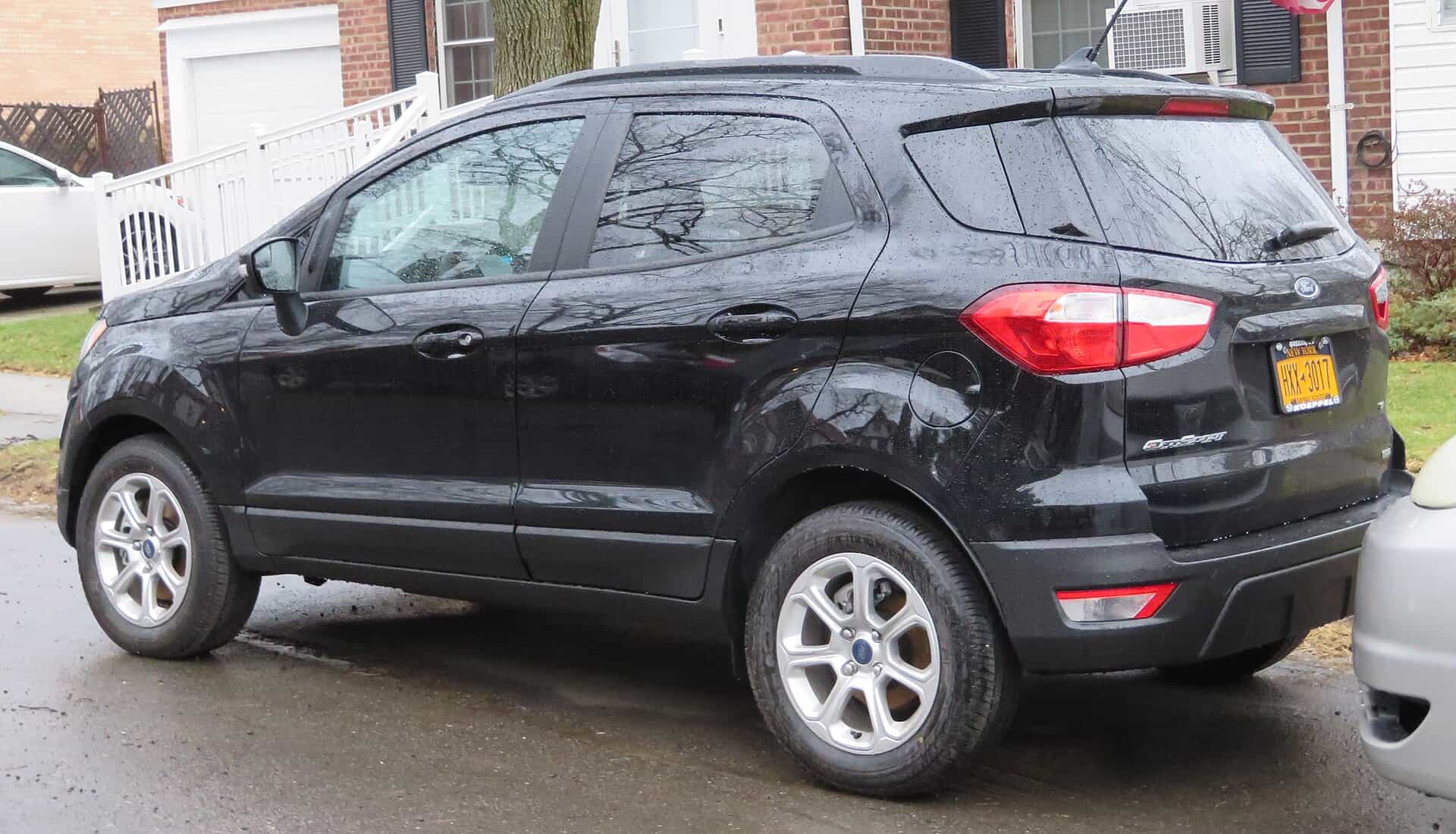 Rent Ford Ecosport 2021 in Dubai - image 1