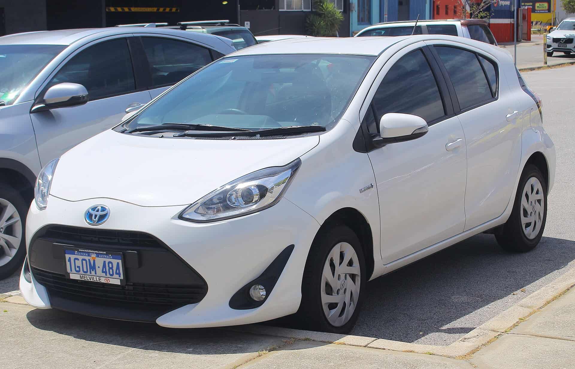 Rent Toyota Prius C 2018 in Dubai - image 2