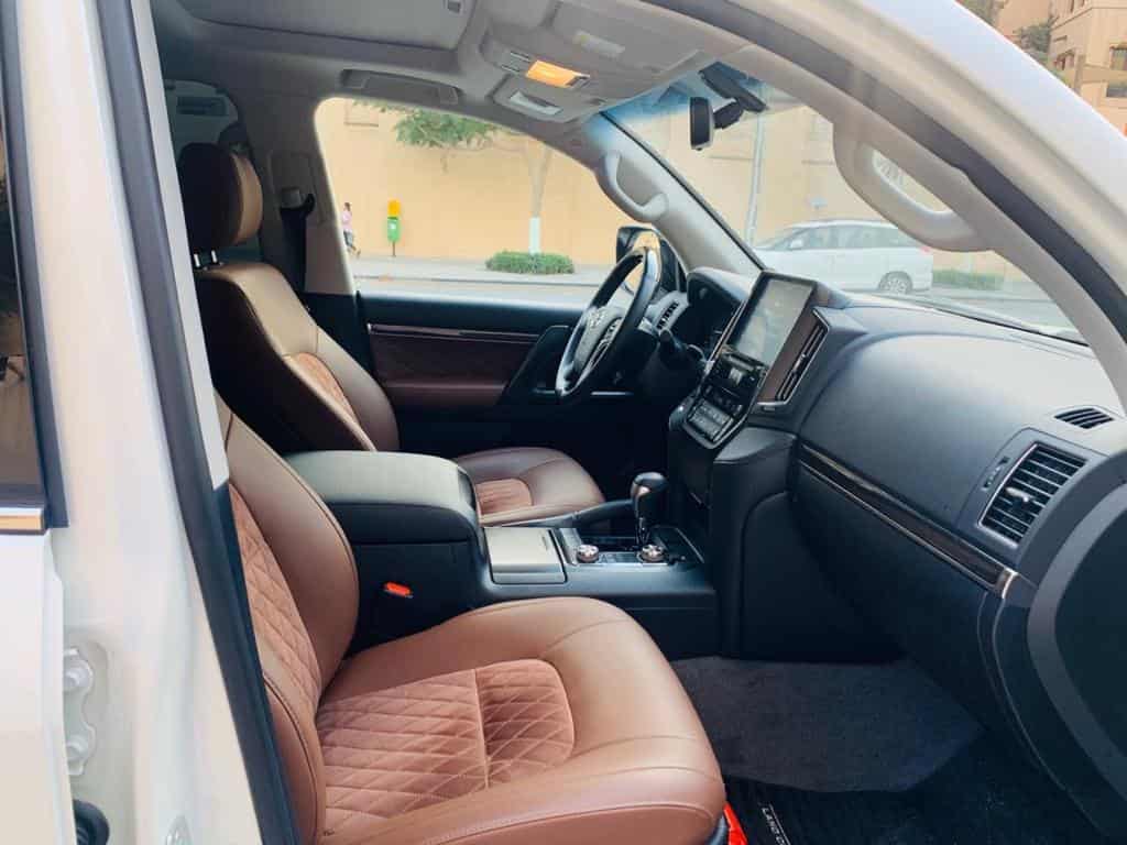 Rent Toyota Land Cruiser 2022 2022 in Dubai - image 2