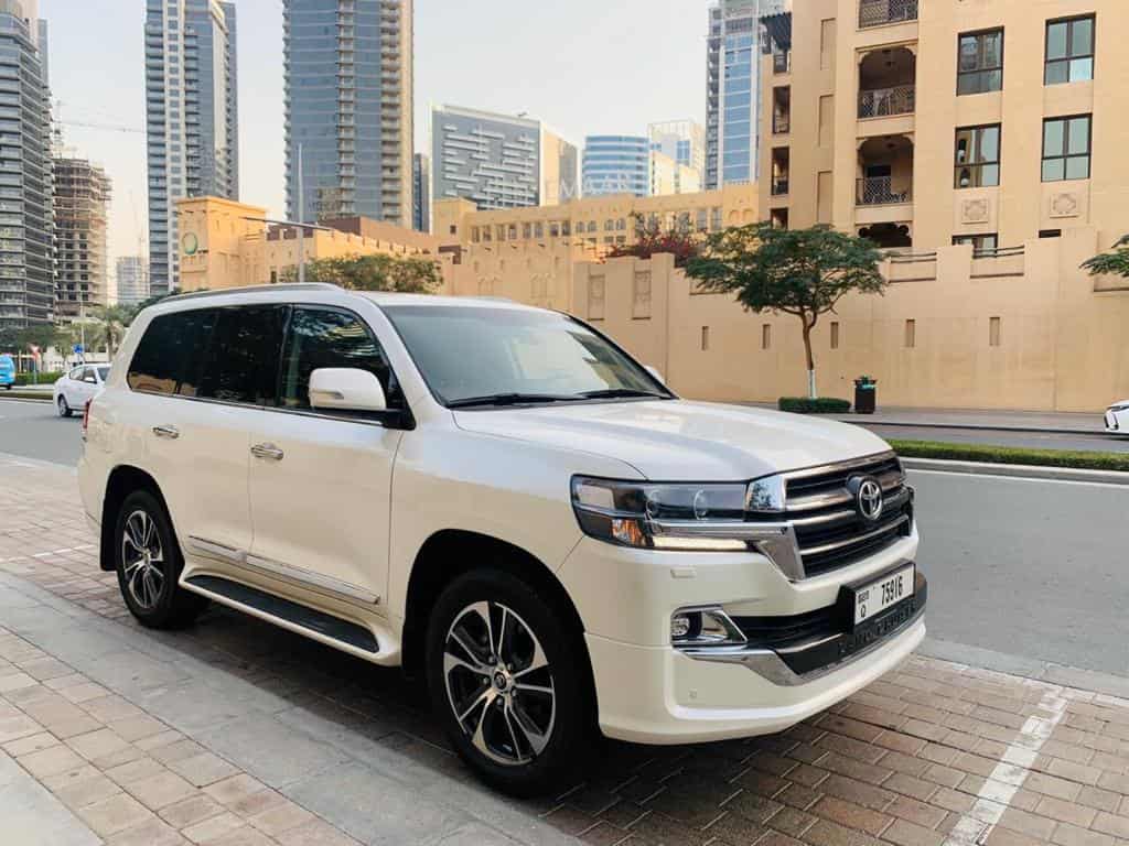 Rent Toyota Land Cruiser 2022 2022 in Dubai - image 3