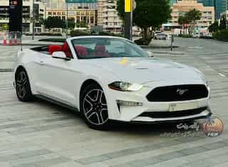 تأجير Ford Mustang conv 2022 2022 في دبي - الصورة الأولى