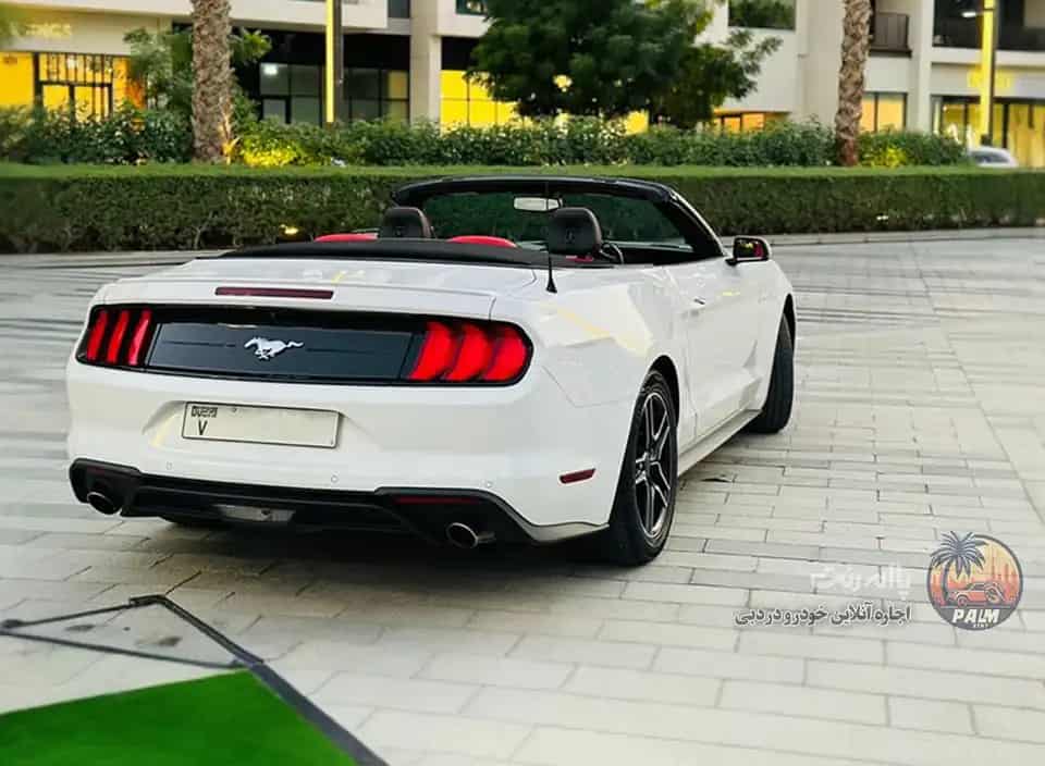 تأجير Ford Mustang conv 2022 2022 في دبي - الصورة الثالثة