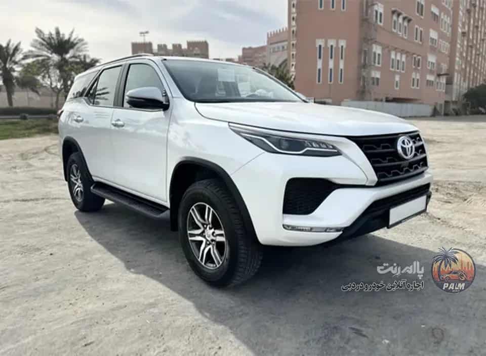 تأجير Toyota FORTUNER 2023 2023 في دبي - الصورة الثانية