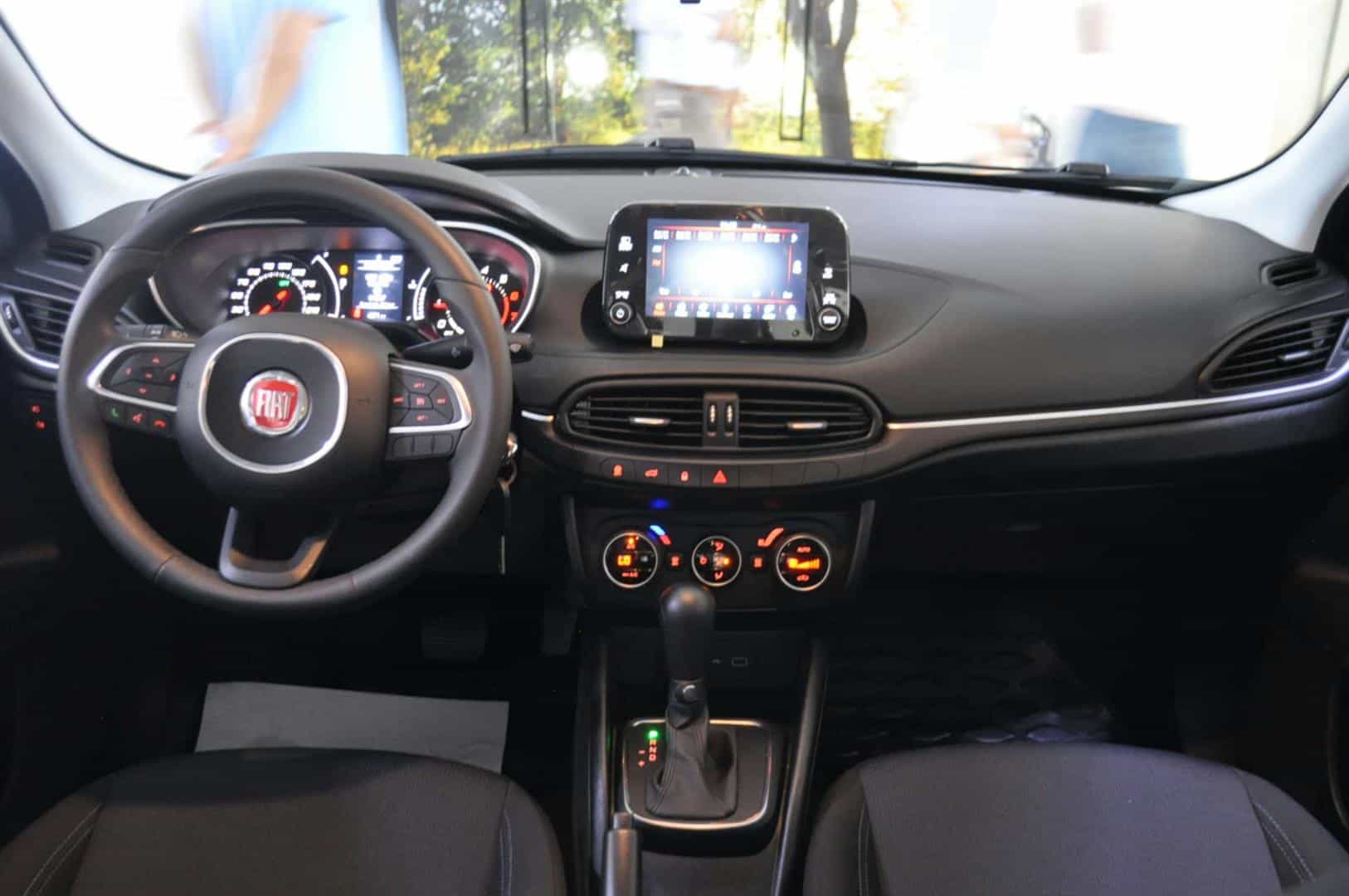 Dubai içinde FIAT Egea 2023 kiralama - görsel 1