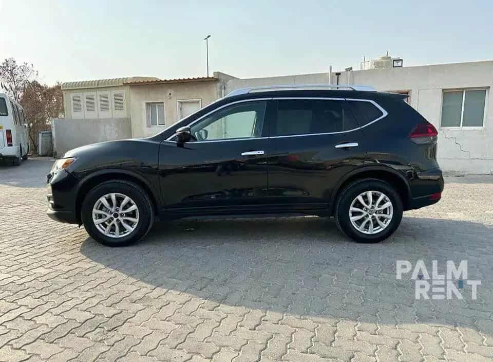 Rent Nissan Rogue 2020 in Dubai - image 4