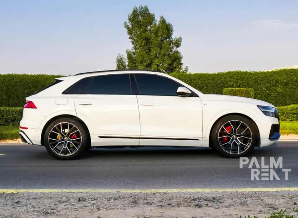Dubai içinde Audi Q8 2023 2023 kiralama - görsel 4
