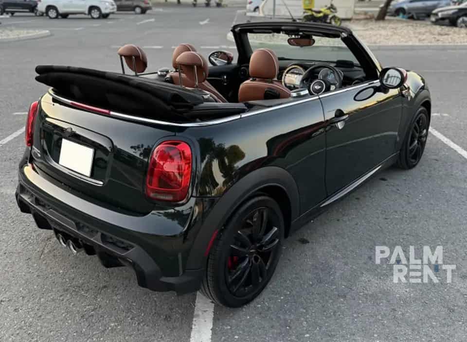 تأجير MINI Cooper convertible 2023 2023 في دبي - الصورة الرابعة