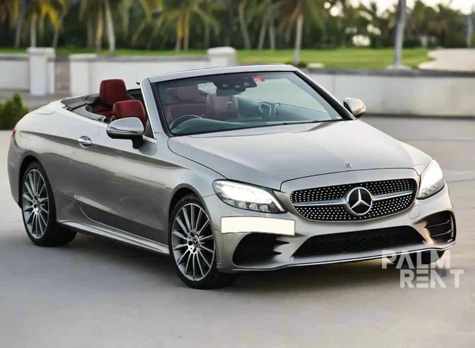 تأجير Mercedes-Benz C300 convertible 2023 2023 في دبي - الصورة الثانية