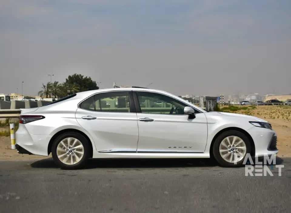 اجاره Toyota camry 2023 در دبی - تصویر سوم