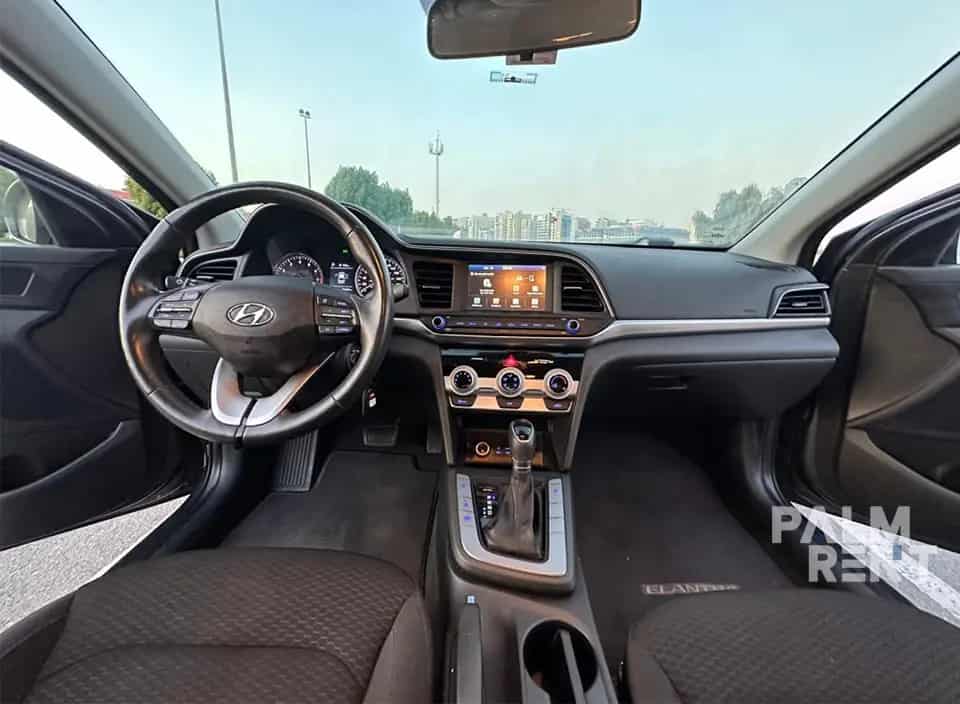 اجاره Hyundai elantra 2022 در دبی - تصویر چهارم