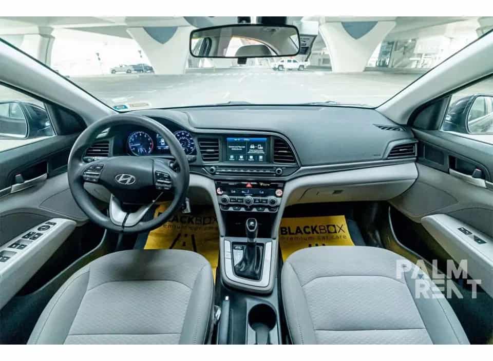 اجاره Hyundai elantra 2022 در دبی - تصویر دوم