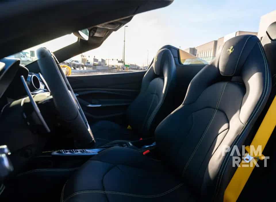 اجاره Ferrari F8 TRIBUTO 2024 در دبی - تصویر چهارم