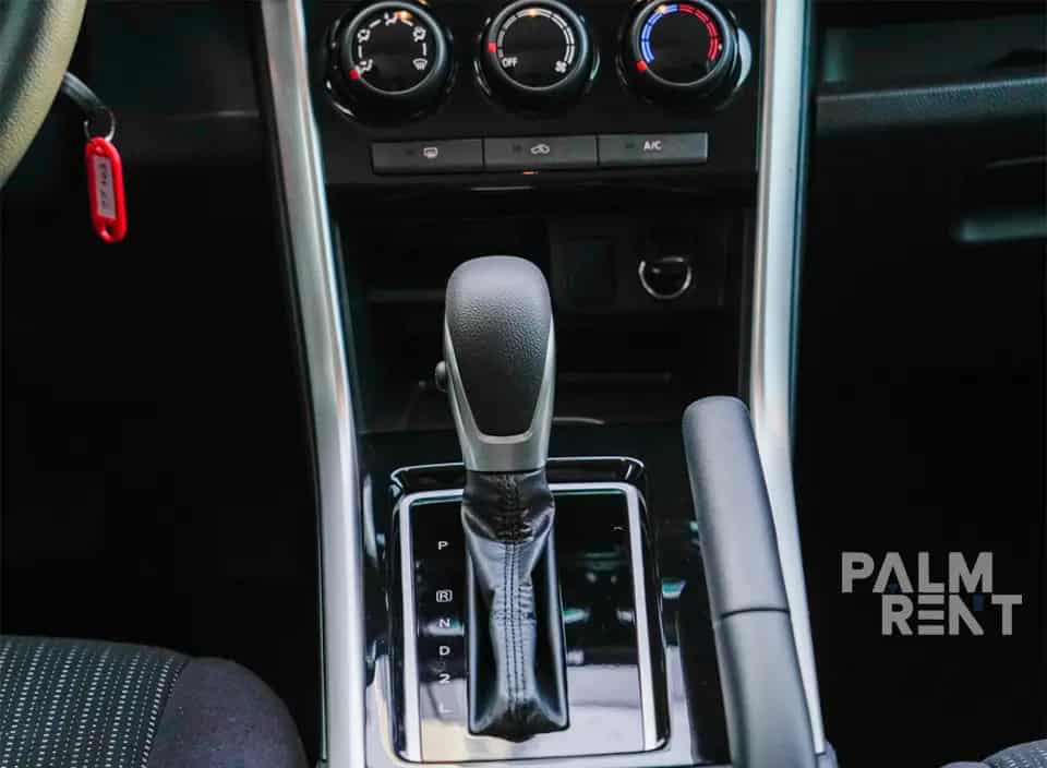 تأجير Mitsubishi xpander 2024 2024 في دبي - الصورة الرابعة