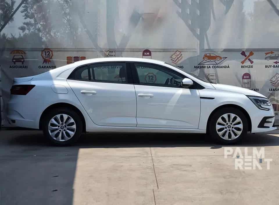 تأجير Renault Megan 2022 2022 في دبي - الصورة الثالثة