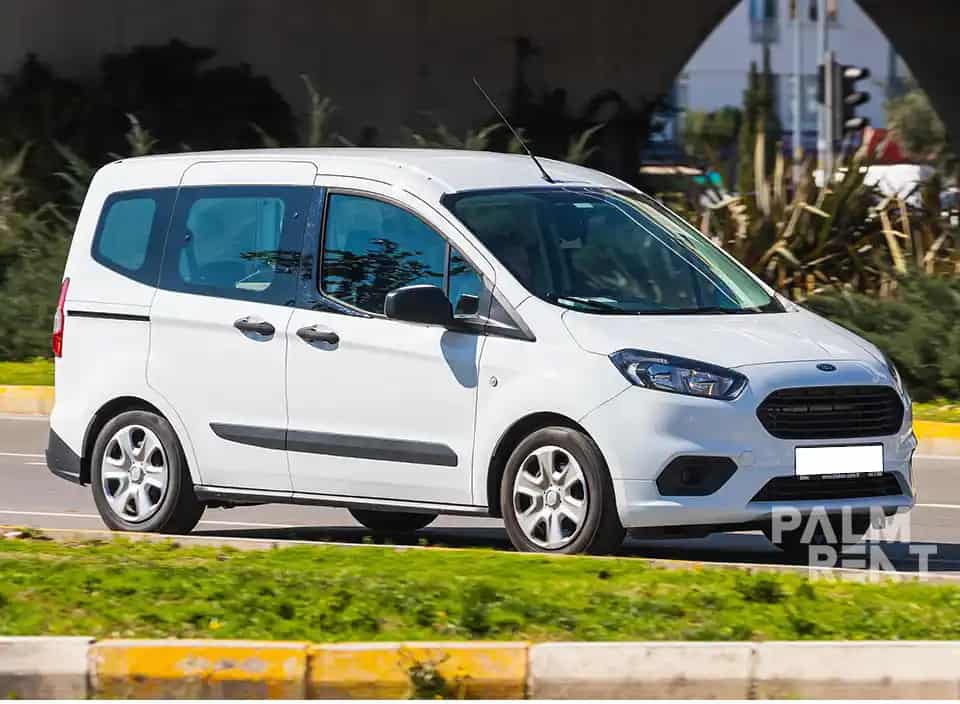 Rent Ford TOURNEO COURİER 2022 2022 in Dubai - image 2