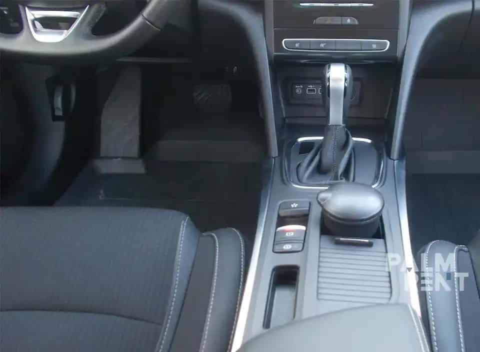 Dubai içinde Renault Megane 2021 2021 kiralama - görsel 4