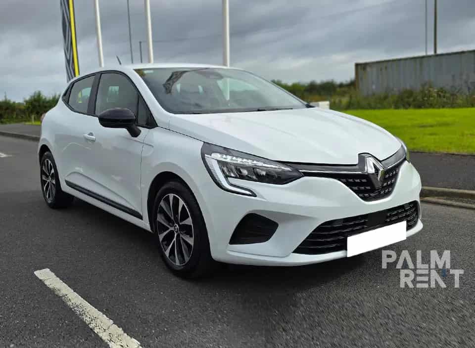 Rent Renault Clio 2023 2023 in Dubai - image 2