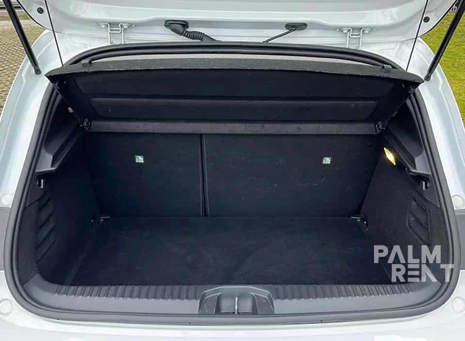 Dubai içinde Renault Clio 2023 kiralama - görsel 4