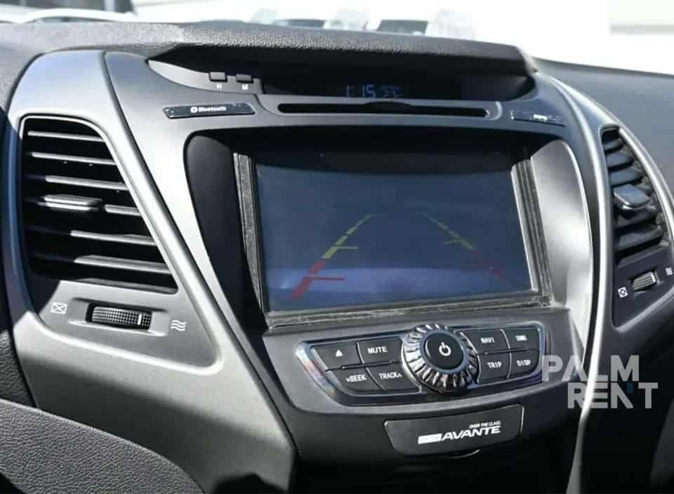 Dubai içinde Hyundai Elantra 2016 2016 kiralama - görsel 3