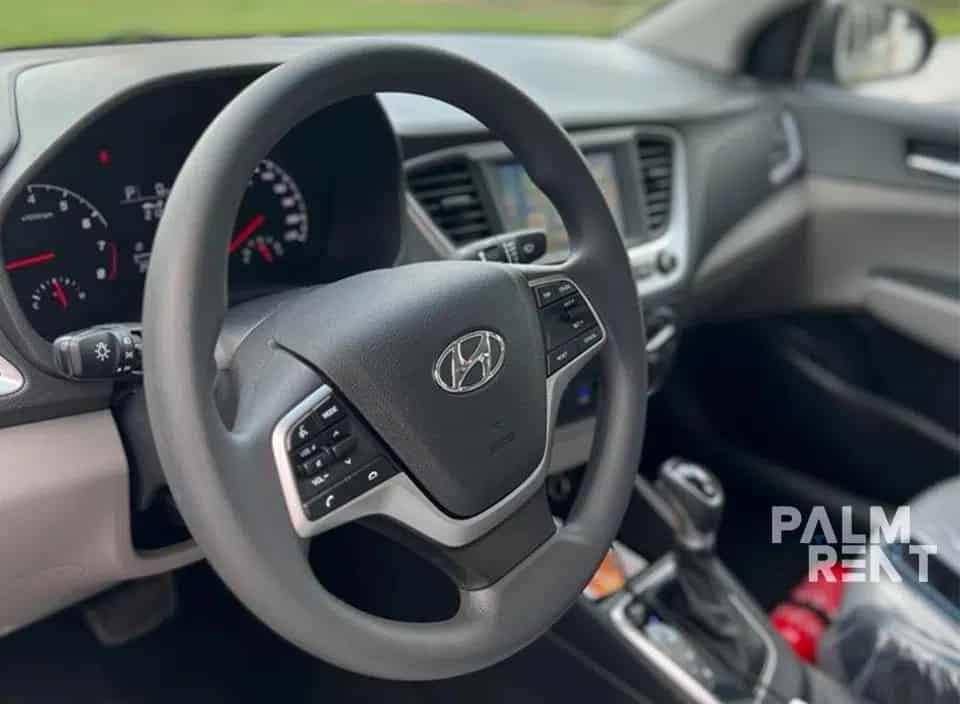 تأجير Hyundai Accent 2024 2024 في دبي - الصورة الرابعة