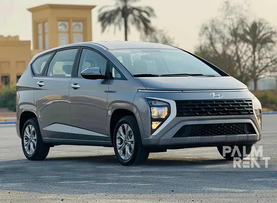 تأجير Hyundai Stargazer 2025 2025 في دبي - الصورة الثانية