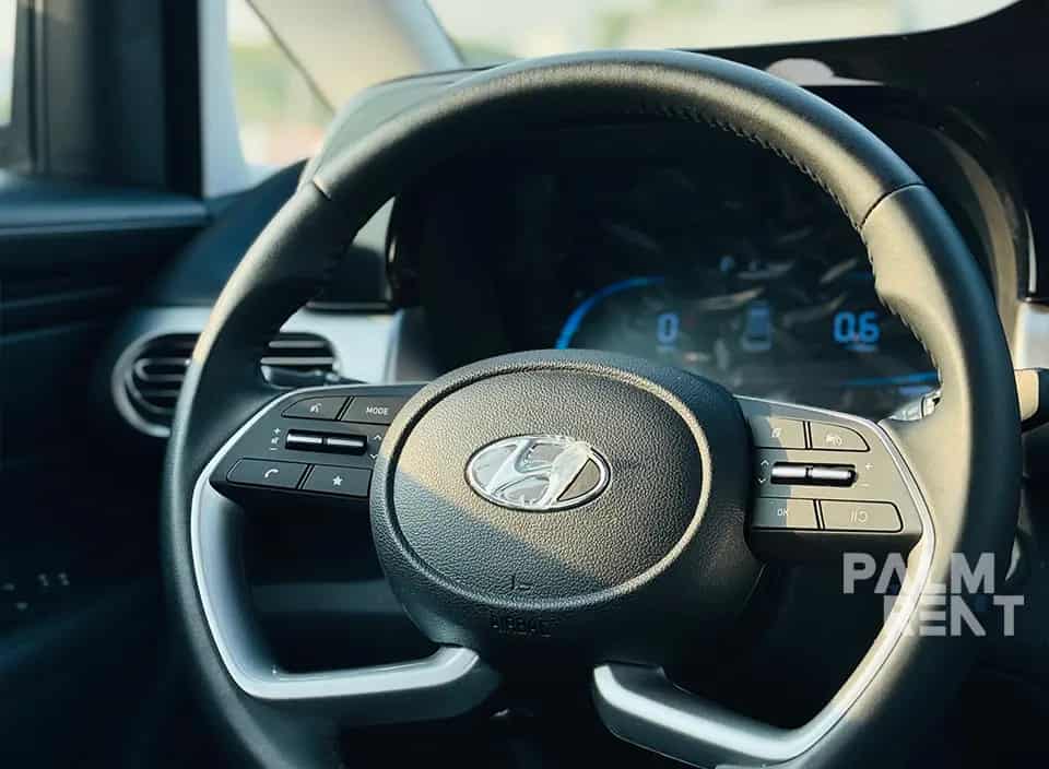 تأجير Hyundai Stargazer 2025 2025 في دبي - الصورة الثالثة