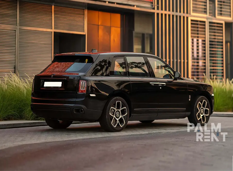 Rolls-Royce Rolls-Royce 2023