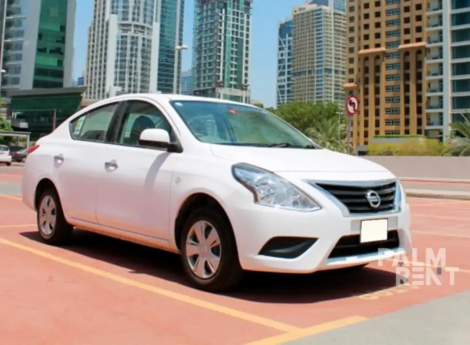 Nissan Nissan 2020