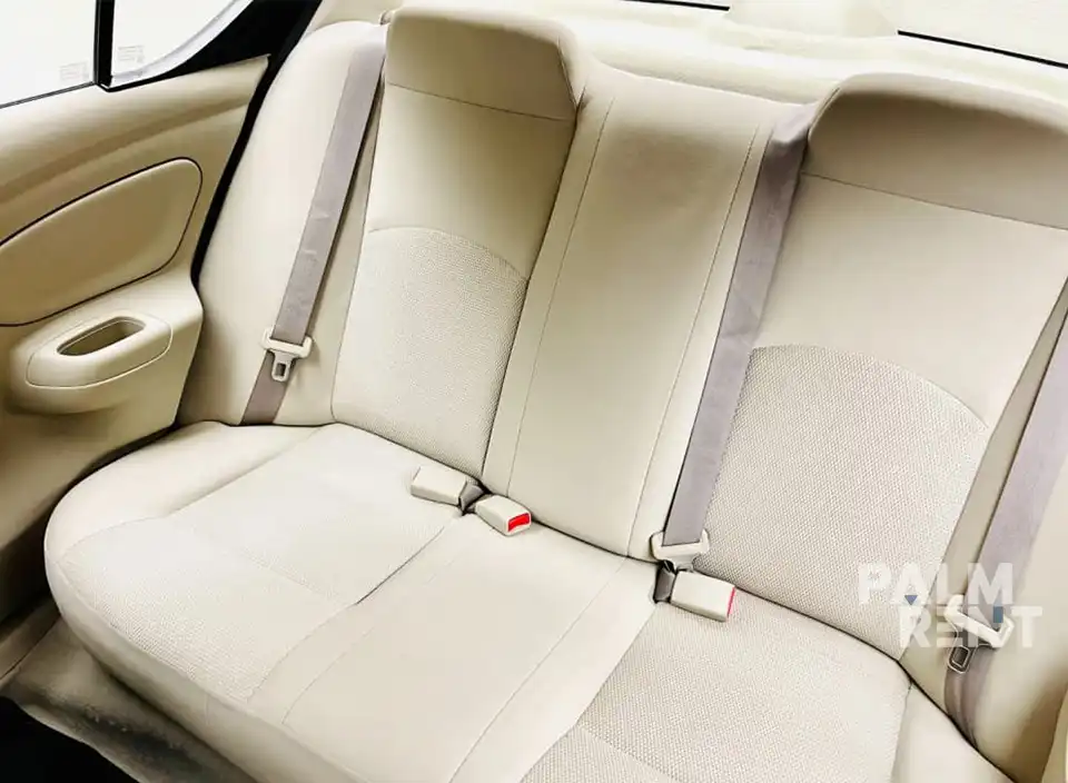 Nissan Nissan 2020