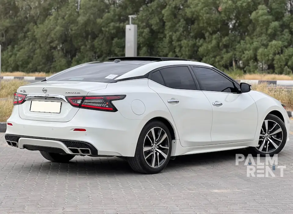 Nissan Nissan 2020
