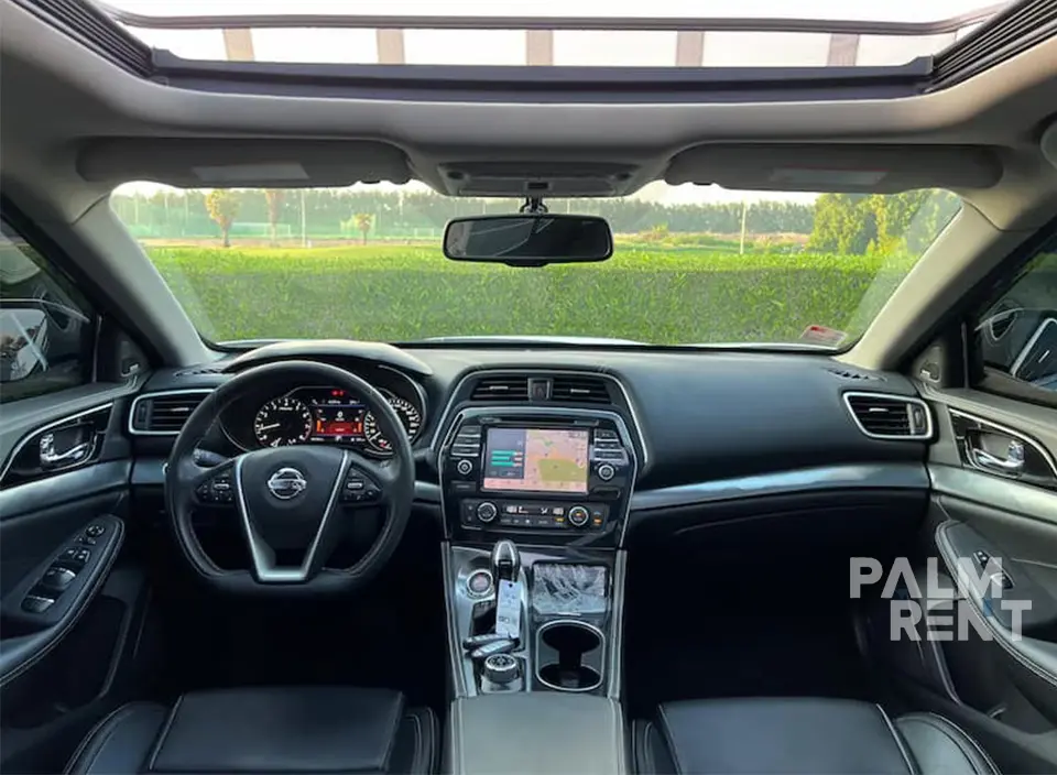 Nissan Nissan 2020