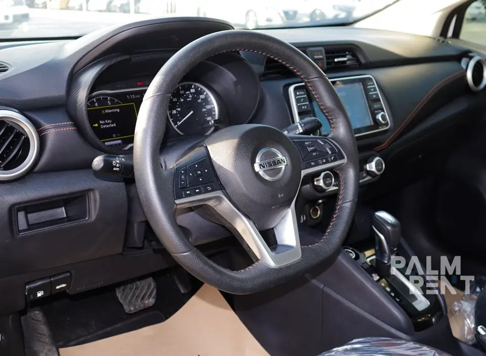 Nissan Nissan 2020