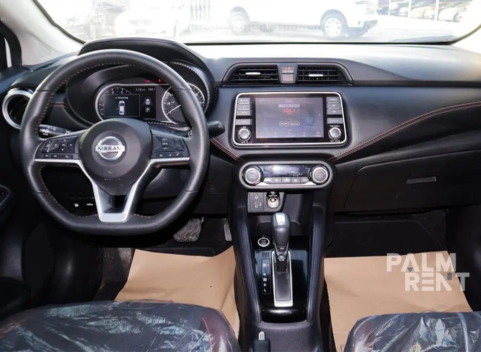 Nissan Nissan 2020
