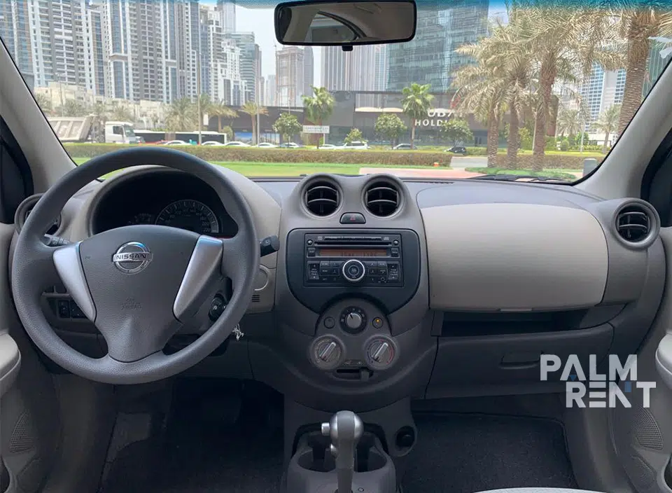 Nissan Nissan 2020