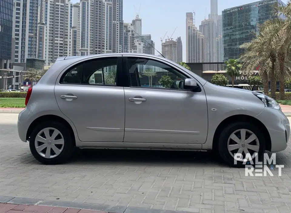 Nissan Nissan 2020