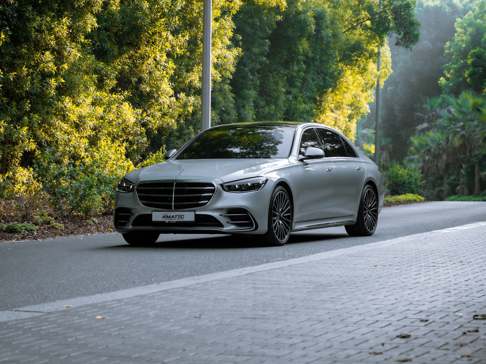Mercedes-Benz Mercedes-Benz 2021