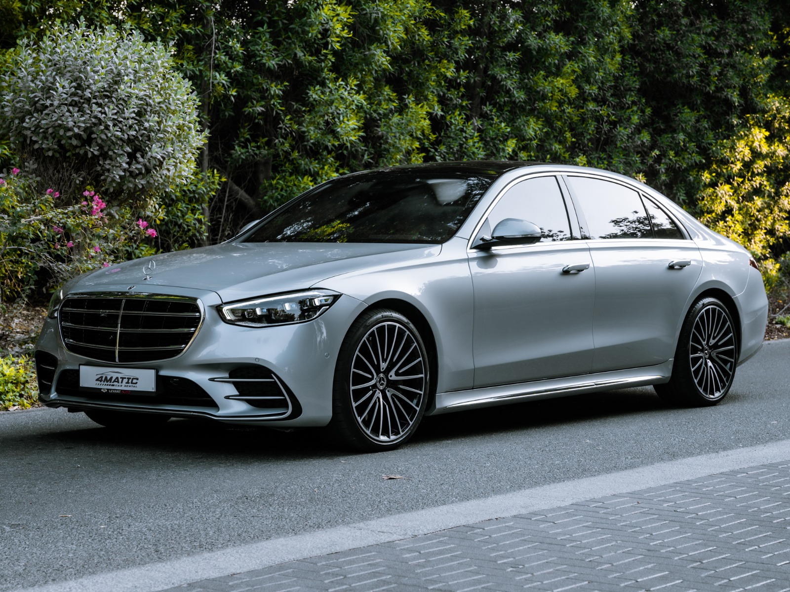 Mercedes-Benz Mercedes-Benz 2021